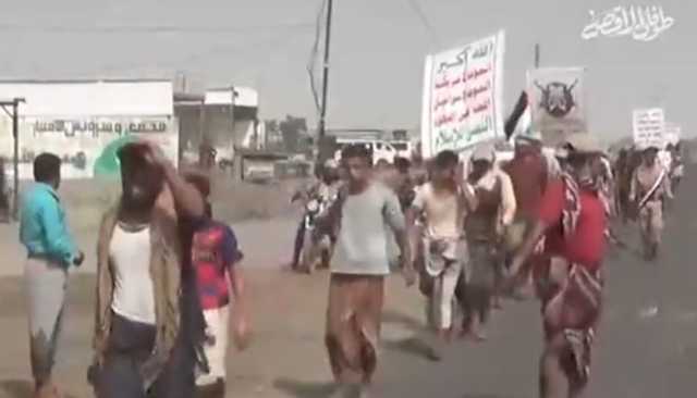 مسير لقوات التعبئة العامة من خريجي دورات طوفان الأقصى من أبناء الجراحي بالحديدة