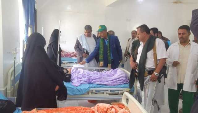 تعز .. تفقد أوضاع الجريحات من طالبات مدرسة عائشة في الجند