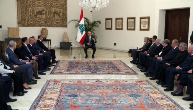 الرئيس اللبناني يدعو رعاة الاتفاق إلى إلزام الاحتلال بالانسحاب في 18 فبراير
