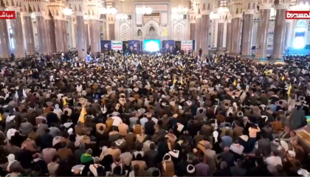 الآلاف يؤدون صلاة الغائب على شهيدي الإسلام والإنسانية نصرالله وصفي الدين
