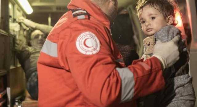 الأكفان بديلاً عن ملابس العيد في غزة.. العدو الصهيوني يمعن في حرب الإبادة