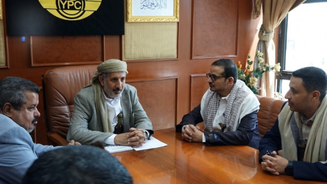 وزير النفط يتفقد سير العمل بشركتي النفط والغاز
