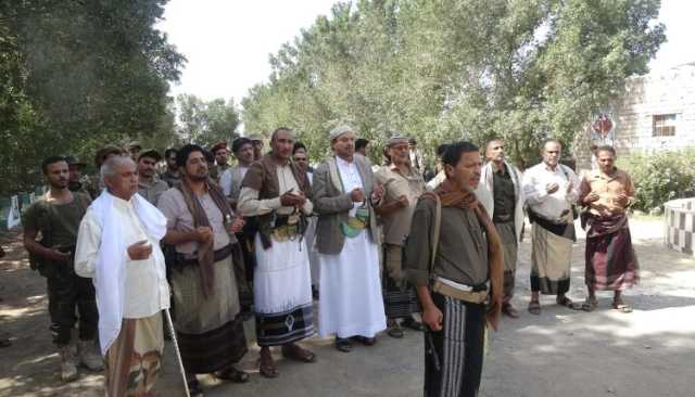 أمين العاصمة ومحافظ الحديدة يزوران المرابطين في جبهة الساحل الغربي