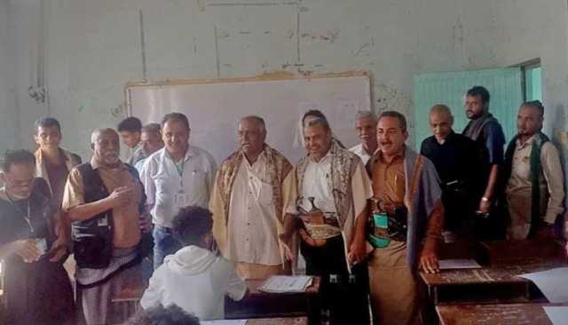تفقد الأنشطة والدورات الصيفية بمدارس مدينة الحديدة