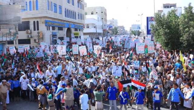 أبناء الحديدة يحتشدون في 157 مسيرة جماهيرية نصرة لغزة رغم أنف الأمريكي وجرائمه
