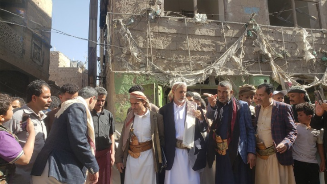 النائب الأول لرئيس الوزراء يتفقد موقع مجزرة العدوان الأمريكي بحي وسوق فروة بمديرية شعوب