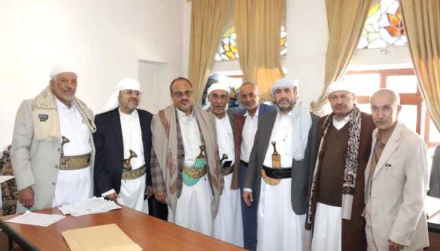 رئيس مجلس القضاء ووزير العدل ورئيس هيئة التفتيش يتفقدون سير العمل بالمحاكم