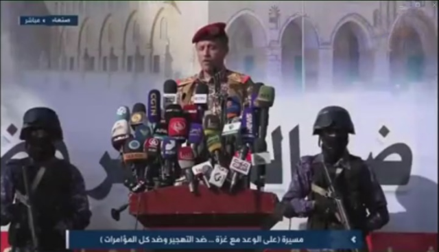 وزير الدفاع يؤكد جهوزية القوات المسلحة لمواجهة العدوان الأمريكي وأي تحركات للمرتزقته