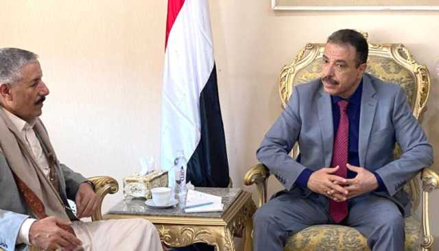 وزير الخارجية يلتقي رئيس الفريق الوطني في لجنة التنسيق لإعادة الانتشار