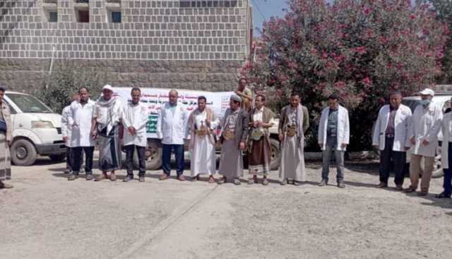 حجة.. وقفة في قفل شمر تنديداً باستهداف العدو الأمريكي للمرافق الصحية