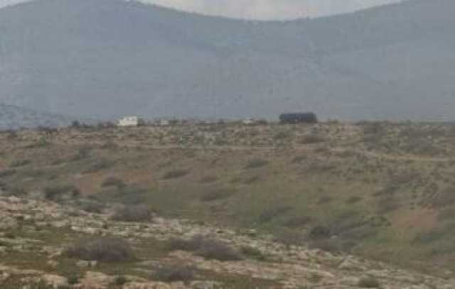 منظمة حقوقية:العدو يُقيم بؤرة استيطانية بين المغير وترمسعيا برام الله