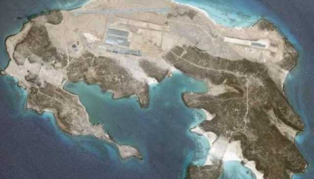 مدرج طيران غامض في باب المندب