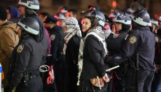 شرطة نيويورك تفض اعتصاماً مؤيداً لفلسطين