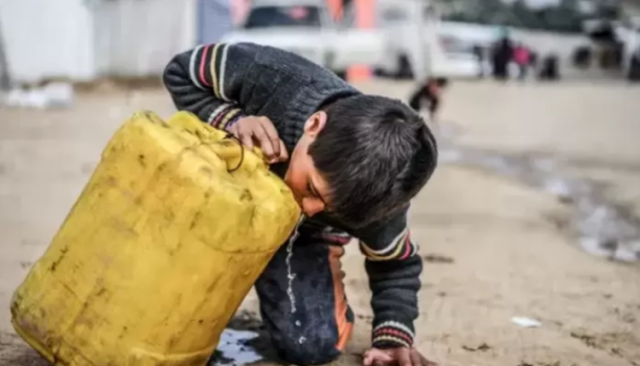 سلطة المياه الفلسطينية تحذر من كارثة وشيكة في قطاع غزة