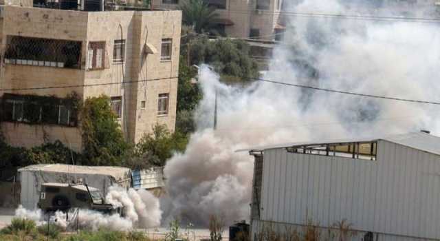 مقاومون فلسطينيون يفجرون عبوات ناسفة بآليات العدو الصهيوني شرقي مدينة جنين