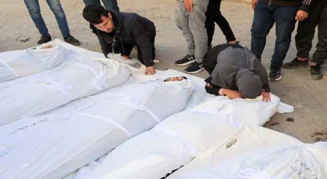استشهاد 4 فلسطينيين في قصف للعدو الصهيوني بمخيم النصيرات