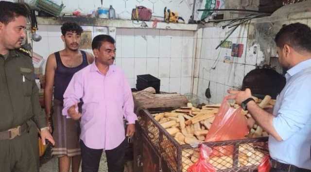 رغيف الغضب .. عدن تشتعل مجدداً بعد رفع سعر الروتي إلى 125 ريالاً