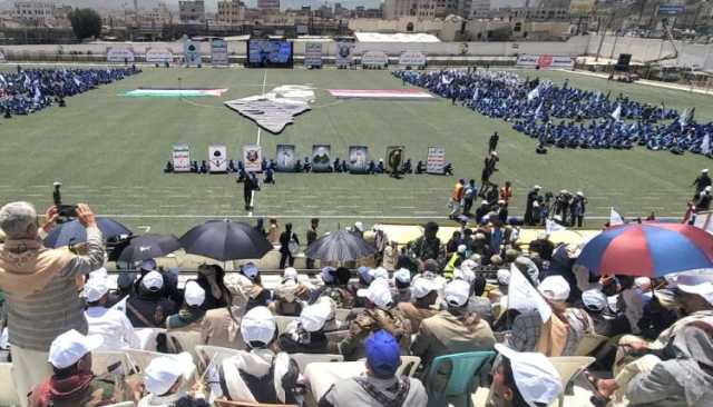 صور| اختتام الدورات والأنشطة الصيفية في أمانة العاصمة صنعاء بعرض كشفي طلابي كبير