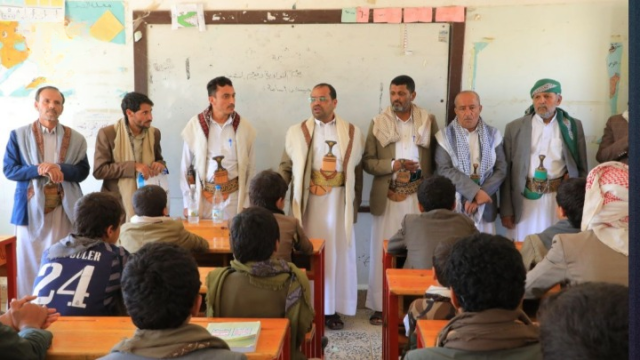 محافظ صعدة يتفقد أنشطة الدورات الصيفية بعدد من المدارس