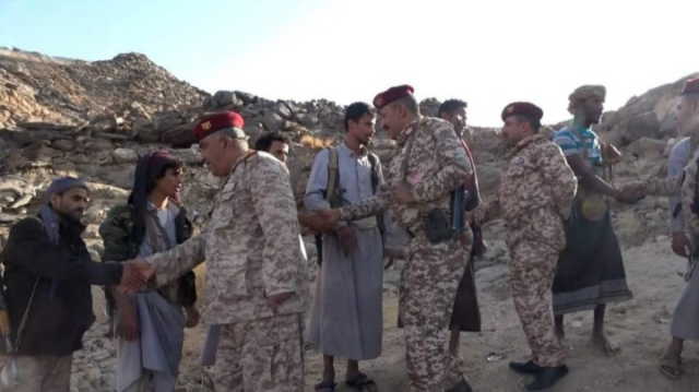 بمناسبة عيد الأضحى.. قيادات عسكرية رفيعة تزور المرابطين في جبهات البقع ونجران والأجاشر