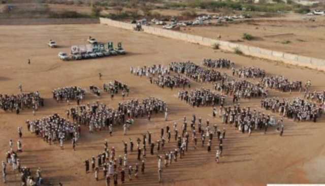 أكثر من ألفي خريج من دورات “طوفان الأقصى” في مستبأ بحجة يعلنون الجاهزية العسكرية