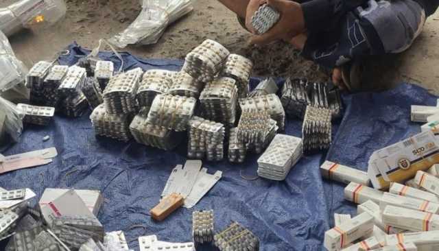 جمرك الراهدة يحبط تهريب أكثر من 35 ألف شريط دواء مهرب