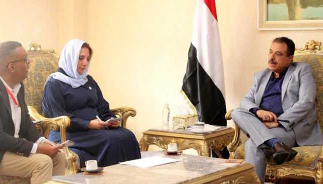 وزير الخارجية: اليمن لن يخضع للضغوط الأمريكية لتسييس المساعدات