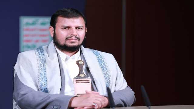 “الحوثي” يتوعد أمريكا بالرد على استهداف قواته بالبحر الأحمر