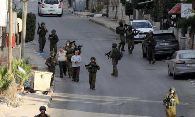 ارتفاع حصيلة معتقلي الضفة إلى 7120 فلسطينيا منذ 7 أكتوبر