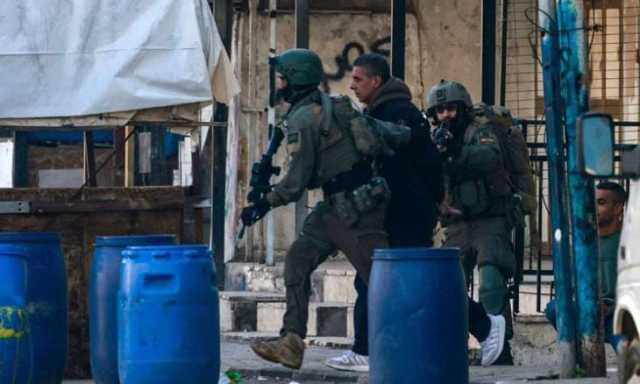 الضفة.. ارتفاع عدد الأسرى الفلسطينيين إلى 8145 منذ 7 أكتوبر