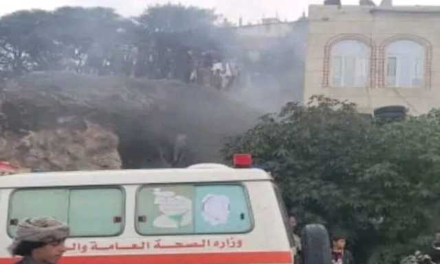 صواعق رعدية تقتل طفل في لحج وتهدم منزلين في المحويت