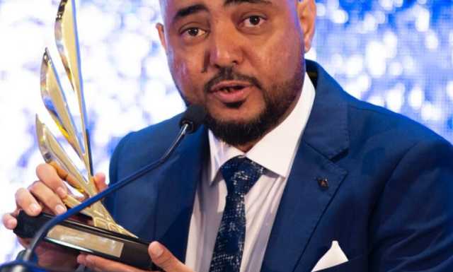 عصام الكمالي يمنح اليمن أول فوز عالمي في جوائز الاتحاد الدولي للصحافة الرياضية 2024