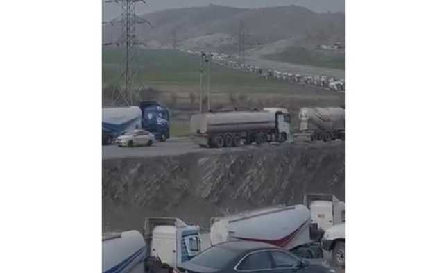 نائب كردي سابق ينشر فيديو يوثق عملية تهريب نفط كردستان الى تركيا
