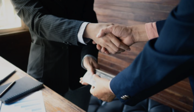 تحليل: المليارات الضائعة.. و”الأدلة غير الكافية” تعيد إنتاج الفساد