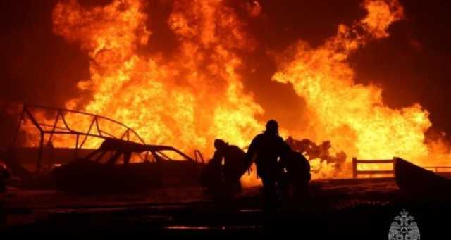 5 إصابات في حريق هائل اندلع بخط أنابيب نفطي غربي أوكرانيا وتسرب نفطي