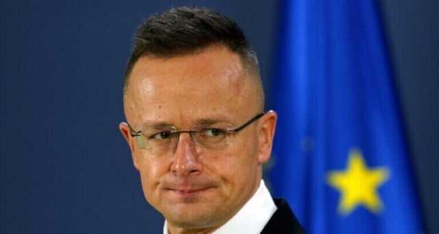 هنغاريا تحذر دول الناتو وبريطانيا من الغرق في وهم هزيمة روسيا النووية