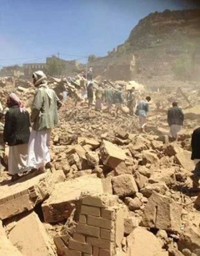 الحوثيون يفجرون منزلا لمواطن جنوب شرق تعز