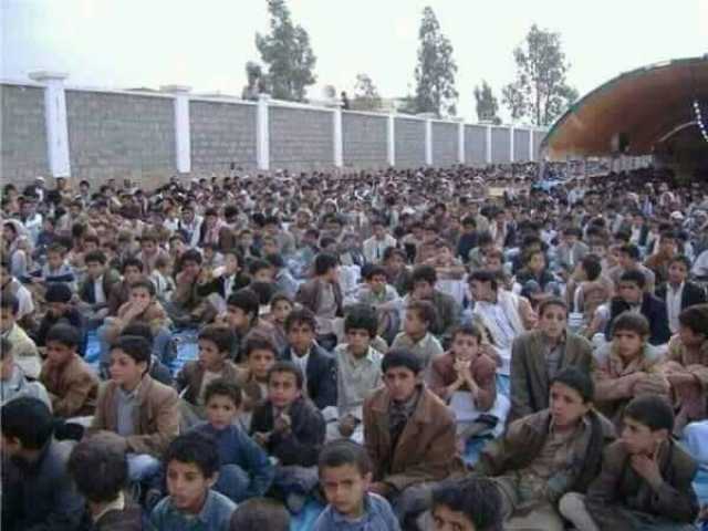 الحكومة تحذر من تجريف الحوثيين للعملية التعليمية واستبدالها بمدارس 'مغلقة' لصناعة الإرهابيين
