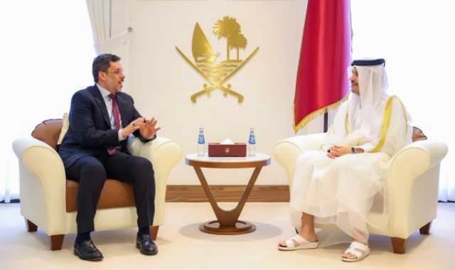 قطر تؤكد وقوفها إلى جانب اليمن وتوسيع الشراكة مع الحكومة