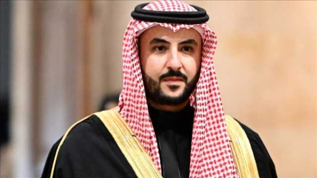 وزير الدفاع السعودي يصل طهران لبحث المستجدات الإقليمية بينها التصعيد في البحر الأحمر