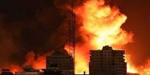 الحوثيون: الطيران الأمريكي شن قرابة ألف غارة منذ منتصف مارس الماضي
