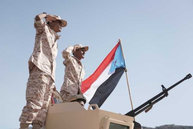 مليشيا الانتقالي ترحل الشماليين من سقطرى بقوة السلاح