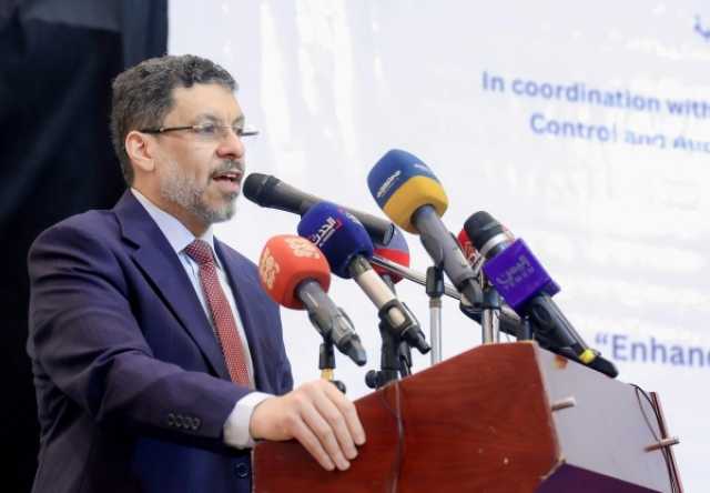 بن مبارك يتعهد بمواصلة محاربة الفساد ويؤكد أن تأجيل المعركة ضد الفساد ليس مقبولا