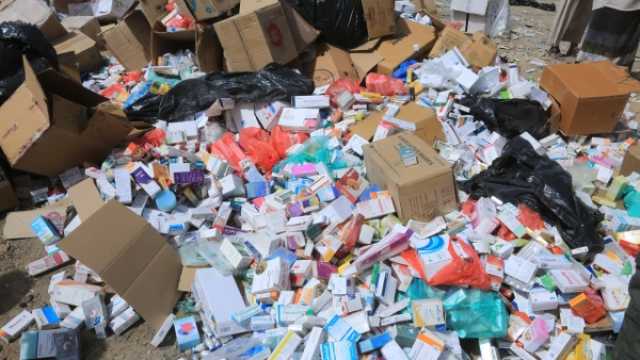 مأرب.. اتلاف 4 اطنان من الادوية المهربة والتالفة ومنتهية الصلاحية
