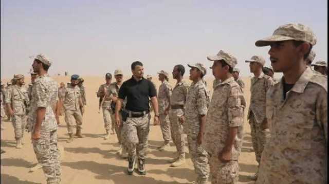 في أول ظهور له من 2022م.. العميد 'لعكب' يتفقد لواء الاحتياط ويؤكد على رفع الجاهزية لمواجهة الحوثيين