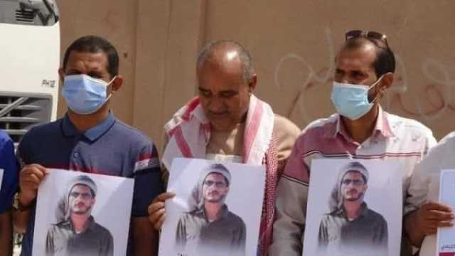 منتسبو القطاع الصحي يطالبون بتسليم عناصر بدفاع شبوة متورطين بقتل الدكتور الخليفي  