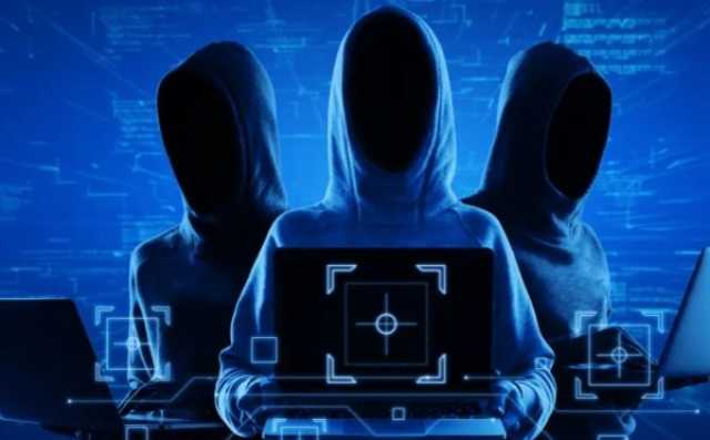 قراصنة يهددون بنشر رسائل بريد لمساعدي ترامب وأميركا تتهم إيران