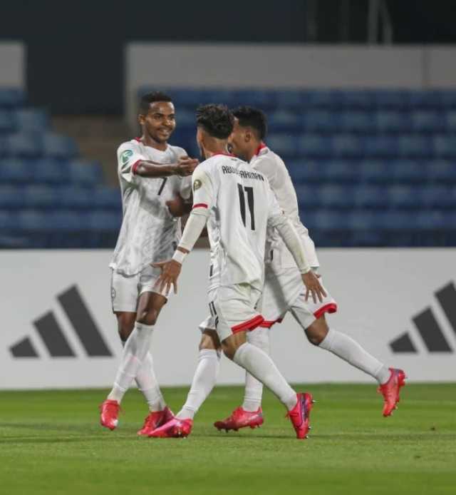 عًمان: ايقاف مساعد مدرب المنتخب الوطني بسبب الأحداث التي أعقبت مباراة منتخب الشباب أمام نظيره اليمني بنصف نهائي البطولة الخليجية
