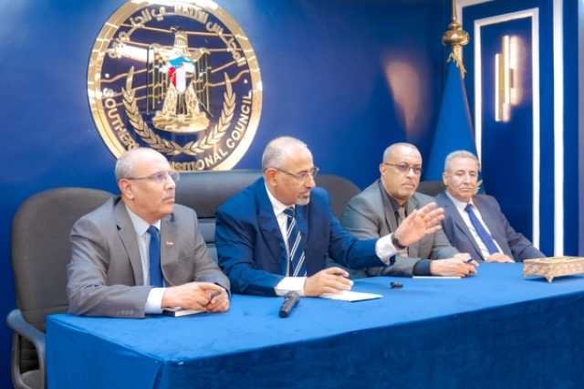 القدس العربي: المظاهرات الغاضبة تتجدد في عدن و'الانتقالي' يجتمع بنقابات عمالية ويتبنى خطابًا 'مرتبكًا' مع تراجع شعبيته