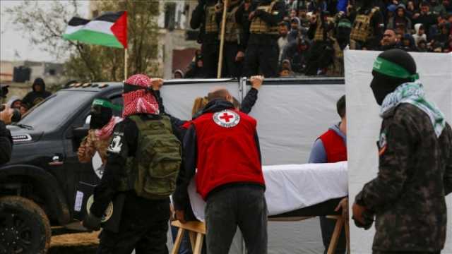 تل أبيب تزعم أن إحدى الجثث التي تسلمتها بغزة ليست لأسير إسرائيلي